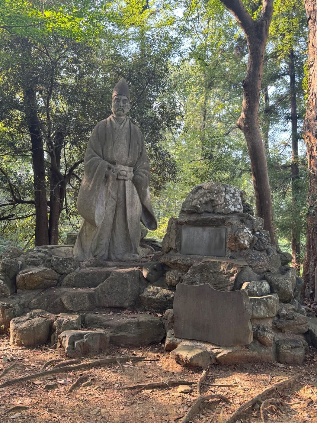 Statue of Hatakeyama Shigetada, Sugaya Residence (No. 120)